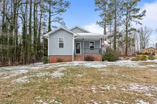 707 Lakewood Dr, Siler City, NC 27344 - Photo 2