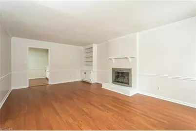 706 Edinburgh Court, Burlington, NC 27215 - Photo 4