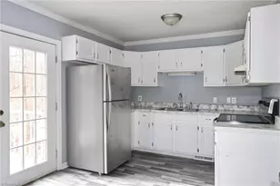 670 Blue Ridge Ave, Elkin, NC 28621 - Photo 6