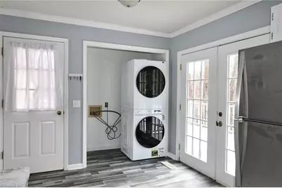 670 Blue Ridge Avenue, Elkin, NC 28621 - Photo 10