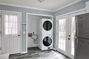 670 Blue Ridge Ave, Elkin, NC 28621 - Photo 10