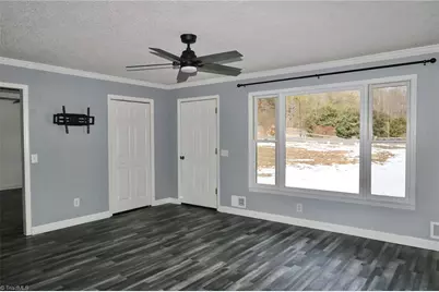 670 Blue Ridge Avenue, Elkin, NC 28621 - Photo 4