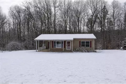 670 Blue Ridge Avenue, Elkin, NC 28621 - Photo 2