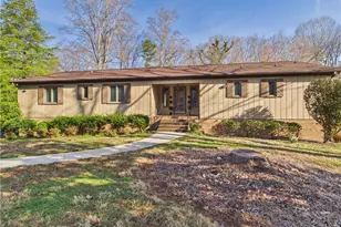 904 Fairidge Dr, Jamestown, NC 27282 - Photo 1