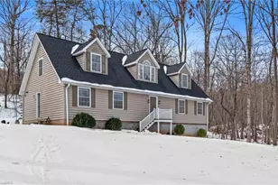 1012 Tuckda Way, Hamptonville, NC 27020 - Photo 2