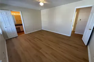 3202 Regents Park Ln, Greensboro, NC 27455 - Photo 6