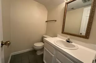 3202 Regents Park Ln, Greensboro, NC 27455 - Photo 10