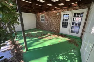 3202 Regents Park Ln, Greensboro, NC 27455 - Photo 14