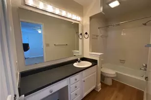 3202 Regents Park Ln, Greensboro, NC 27455 - Photo 8