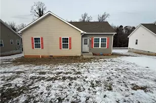 2251 Flag St, Winston-Salem, NC 27101 - Photo 2