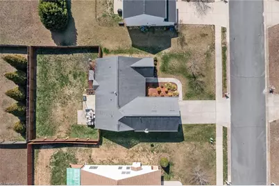 2537 Macleod Street, Burlington, NC 27217 - Photo 28