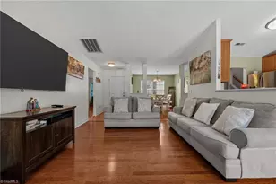 2537 Macleod St, Burlington, NC 27217 - Photo 8