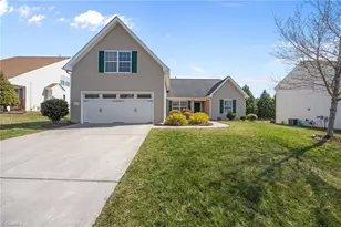 2537 Macleod St, Burlington, NC 27217 - Photo 1