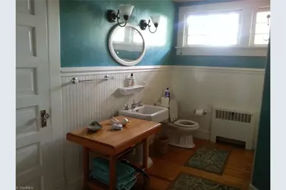 216 W Hunter Street, Madison, NC 27025 - Photo 24