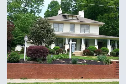 216 W Hunter Street, Madison, NC 27025 - Photo 1