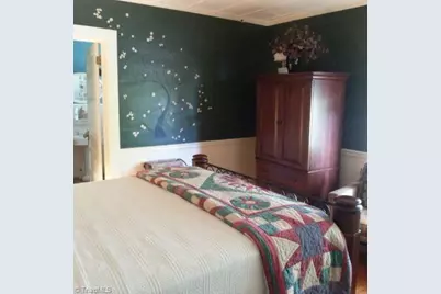 216 W Hunter Street, Madison, NC 27025 - Photo 20