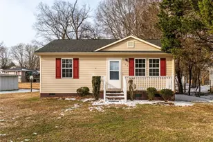 525 Texas Ave, Burlington, NC 27217 - Photo 1