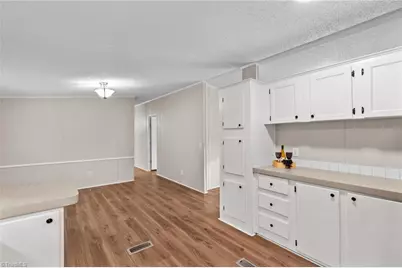 211 Forest Hollow Drive, Statesville, NC 28677 - Photo 16