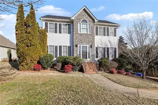 802 Lisa Run Ct, Kernersville, NC 27284 - Photo 2