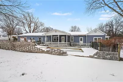 1203 Ridge Avenue, Eden, NC 27288 - Photo 2