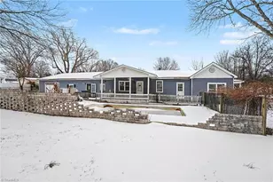 1203 Ridge Ave, Eden, NC 27288 - Photo 2