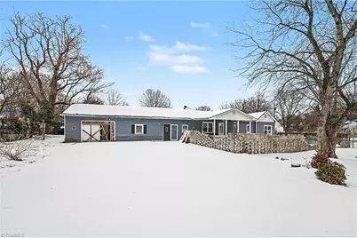 1203 Ridge Avenue, Eden, NC 27288 - Photo 4