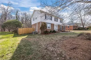 3511 Cotswold Terrace, Greensboro, NC 27455 - Photo 2