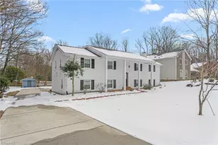 1204 Pebble Dr, Greensboro, NC 27410 - Photo 4