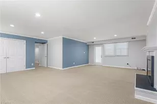 1204 Pebble Dr, Greensboro, NC 27410 - Photo 20