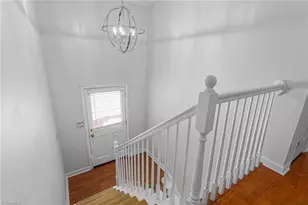 1204 Pebble Dr, Greensboro, NC 27410 - Photo 8