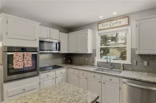 317 Canterbury Rd, High Point, NC 27262 - Photo 14