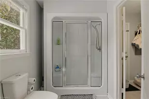 317 Canterbury Rd, High Point, NC 27262 - Photo 20