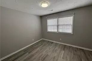 2405 Atlanta St, Greensboro, NC 27406 - Photo 8