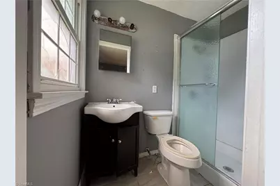 201 E Harden Street, Graham, NC 27253 - Photo 14