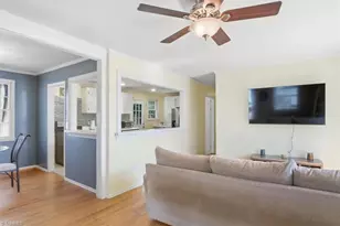 2502 Netherwood Dr, Greensboro, NC 27408 - Photo 8