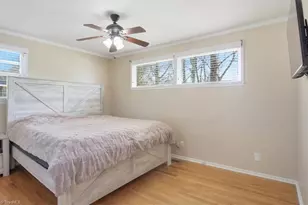 2502 Netherwood Dr, Greensboro, NC 27408 - Photo 10