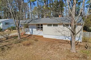 2502 Netherwood Dr, Greensboro, NC 27408 - Photo 2