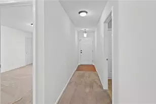 1174 Waterlyn Dr, Greensboro, NC 27405 - Photo 8