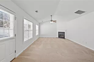 1174 Waterlyn Dr, Greensboro, NC 27405 - Photo 20