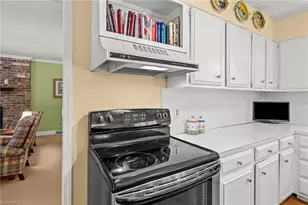 219 Prestwick Dr, High Point, NC 27265 - Photo 12