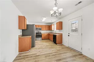 3904 Whispering Willows Dr, Greensboro, NC 27406 - Photo 12