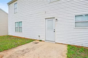 3904 Whispering Willows Dr, Greensboro, NC 27406 - Photo 32
