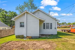 2201 White St, Winston-Salem, NC 27105 - Photo 6