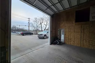 112 E Gilbreath St, Graham, NC 27253 - Photo 2