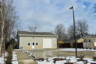 112 E Gilbreath St, Graham, NC 27253 - Photo 1