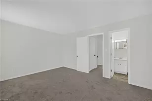 5735 Bramblegate Rd, Greensboro, NC 27409 - Photo 24