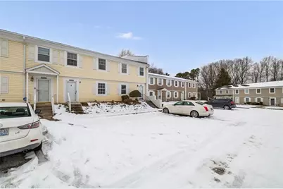 5735 Bramblegate Road #G, Greensboro, NC 27409 - Photo 2