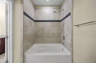 201 N Elm St, Greensboro, NC 27401 - Photo 14