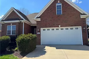 104 Peppertree Dr, Mebane, NC 27302 - Photo 2