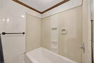 2820 Manchester St, Winston-Salem, NC 27105 - Photo 16